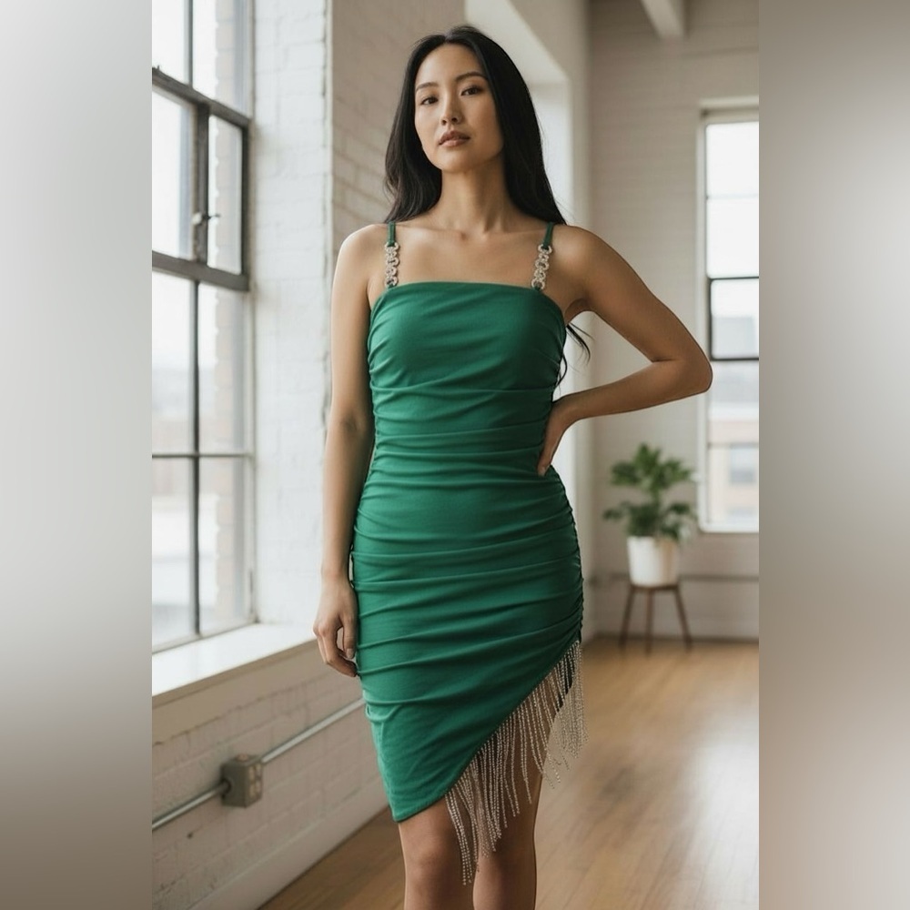 S- NWT Gorgeous green dress for prom or any occasion by - Vine and Valley